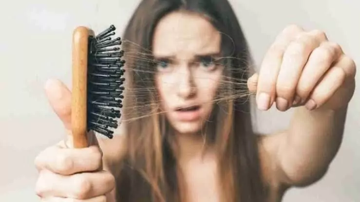 गिरते बालों को रोकने का रामबाण उपाय Hair Fall Home Remedy