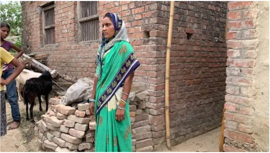 poor women barber of bihar 