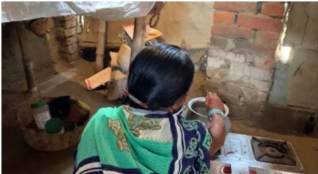 poor women barber of bihar 