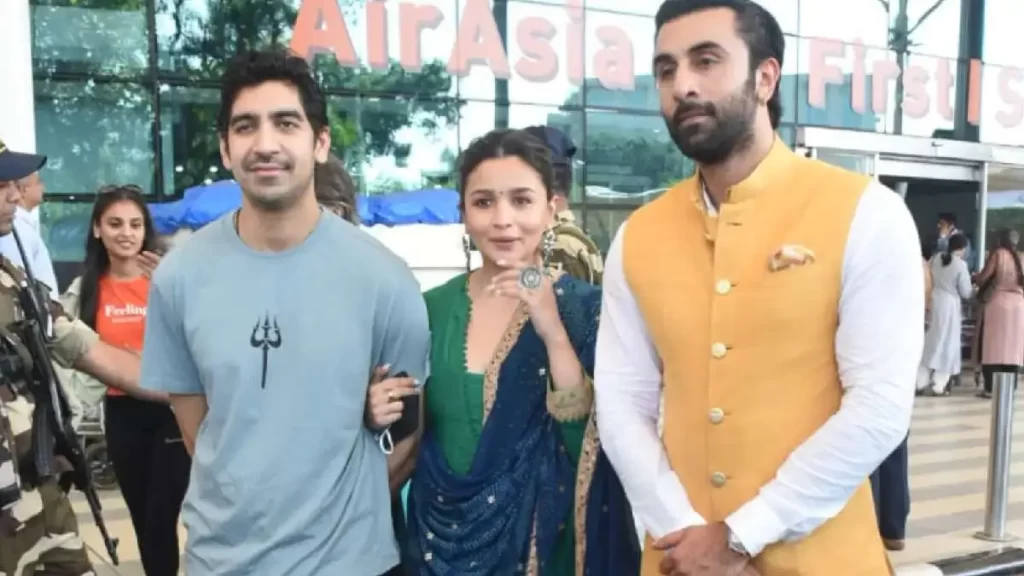 ranbir-kapoor-alia-bhatt-face-protest-in-ujjain-mahakal-mandir-from-bajrang-dal