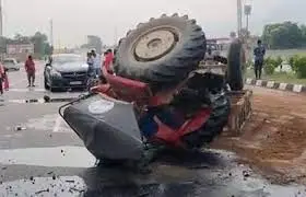 mercedes hit a tractor