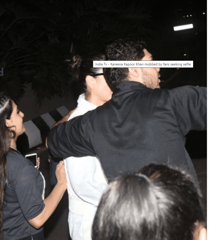 kareena-kapoor-khan-mobbed-by-fans-seeking-selfies