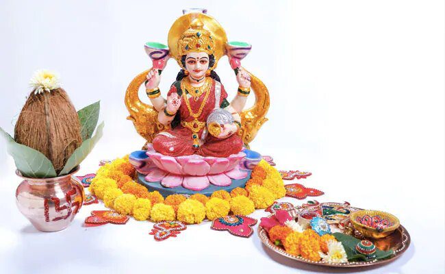 diwali-2022-list-of-some-essential-things-of-lakshmi-puja