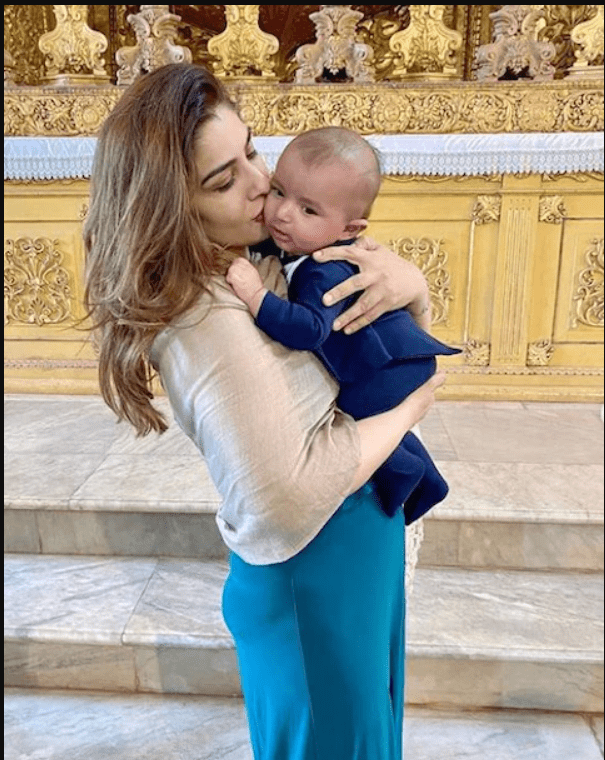 raveena-tandon-gives-special-gift-to-grandson-rudra-on-his-naming-cerremony