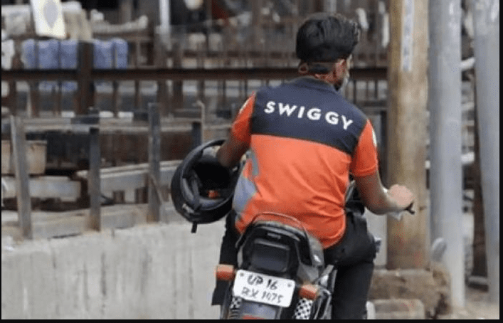 a-man-from-bihar-was-caught-selling-drugs-posing-as-a-swiggy-delivery-boy-from-bengaluru 1