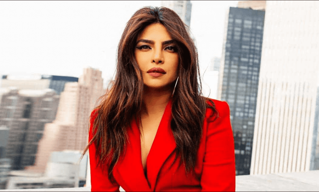 in-koffee-with-karan-priyanka-told-that-she-had-kissed-her-ex-boyfriend