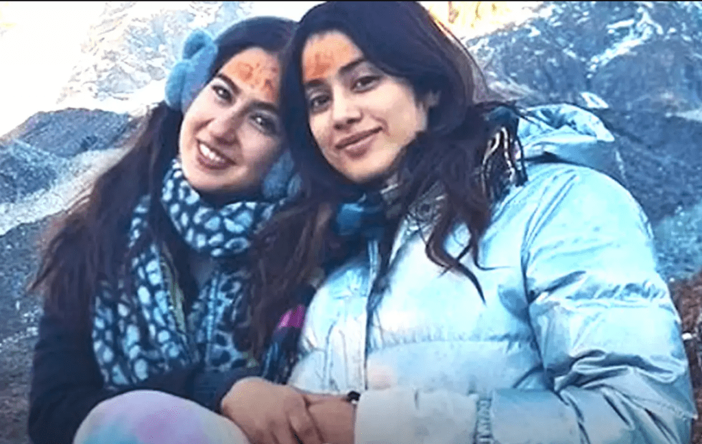 sara-ali-khan-and-janhvi-kapoor-got-stuck-on-the-mountains-while-climbing-kedarnath