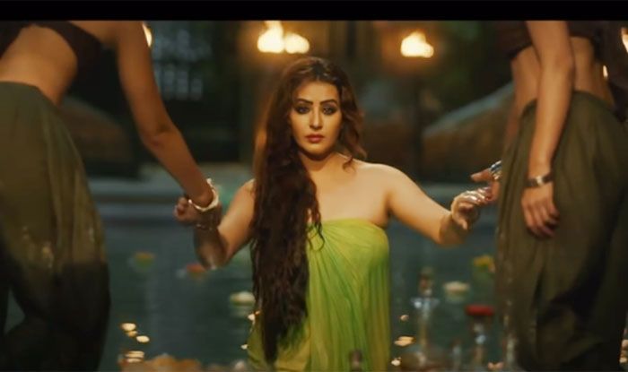 shilpa-showed-her-bold-look-in-her-web-series-paurushpur