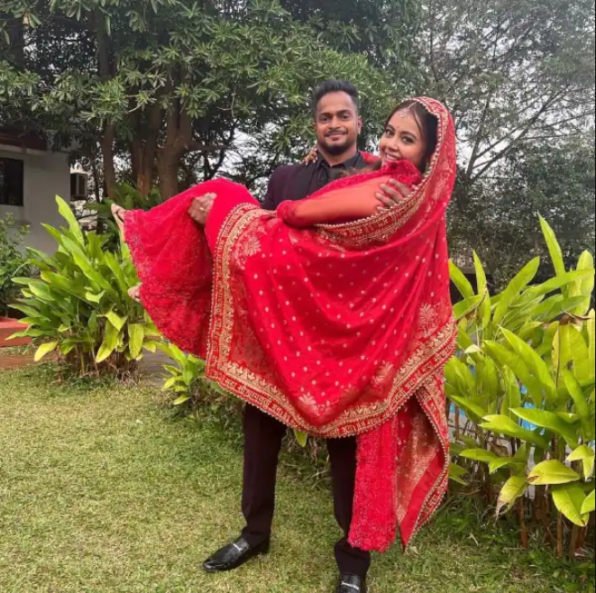 televisions-favourite-gopi-bahu-got-married-with-her-gym-trainer-see-some-beautiful-pictures-from-the-wedding